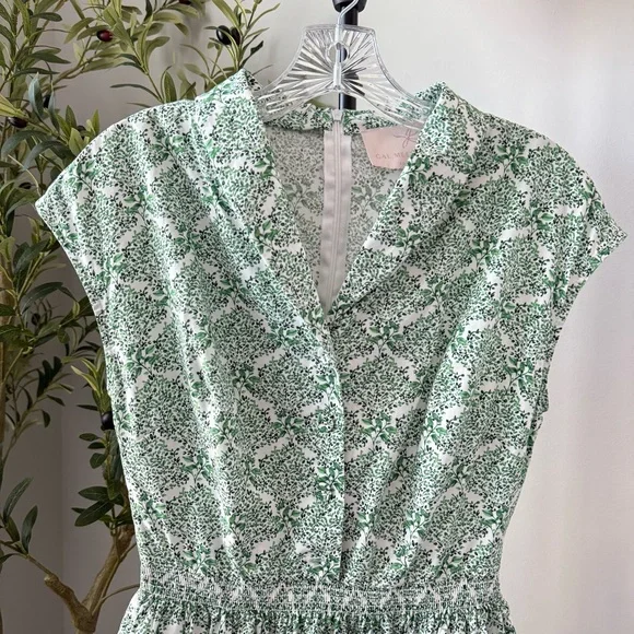 Gal Meets Glam Emery Dress Floral Green 2 - Picture 2 of 5